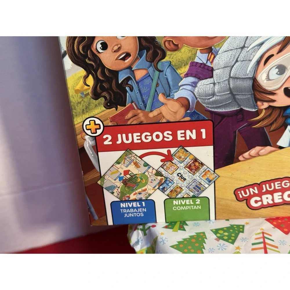Clue Junior Game, 2-Sided Gameboard, 2 Games in 1, Clue Mystery Game for Younger